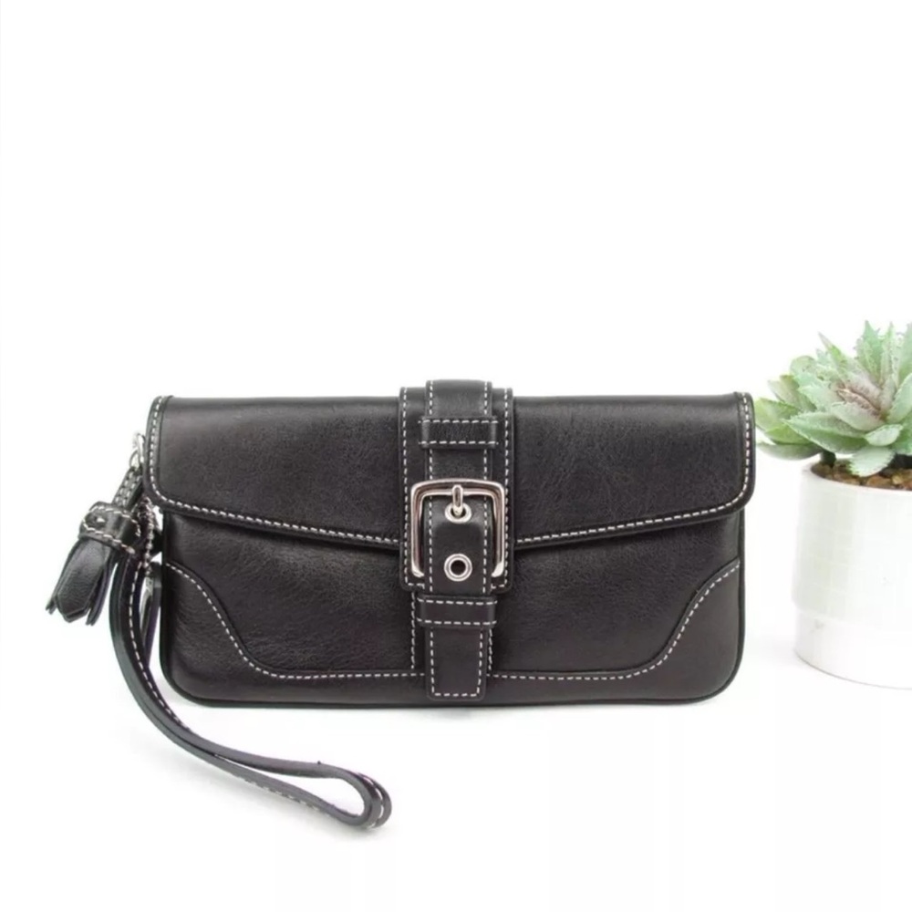 Coach Buckle Black Leather Wristlet - Picture 1 of 6